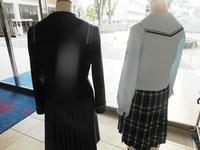 エントランスの女子制服