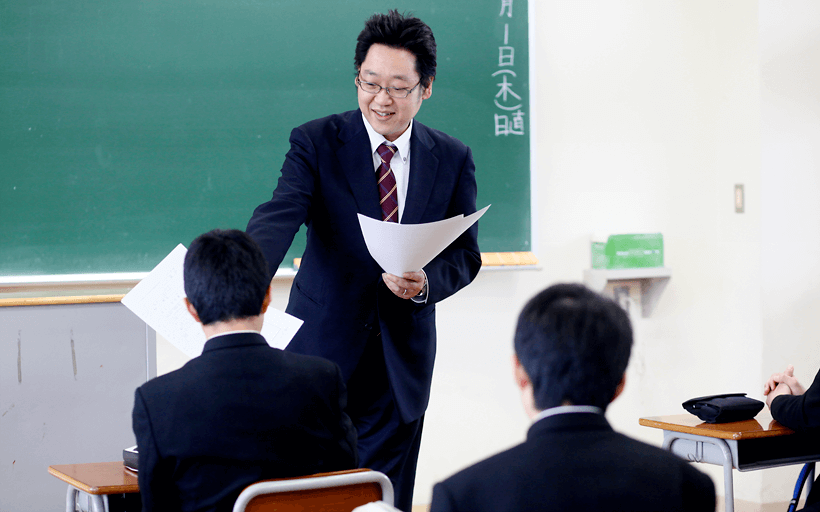 担任は、他の業務と兼任しません!